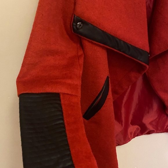 Stylish, Sophisticated in Edgy Red Black Peacoat .Contemporary Flare - Picture 3 of 3